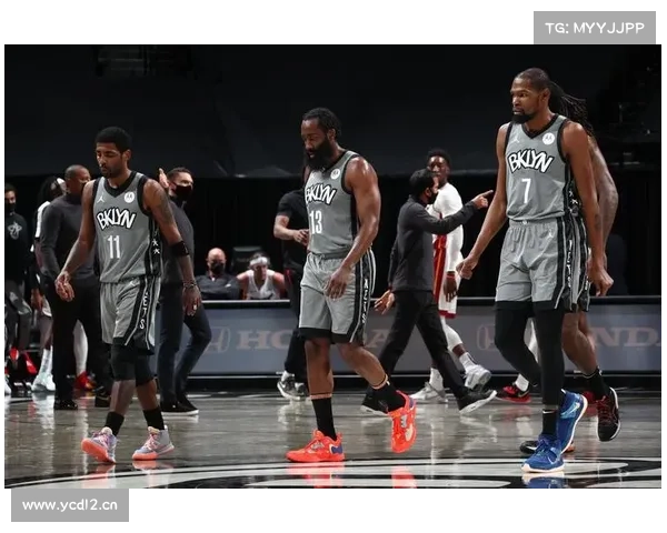 NBA中国赛球迷日众星云集 杜兰特&吴磊这对cp我站了! NBA中国赛球迷日众星云集 杜兰特&吴磊这对cp我站了!
